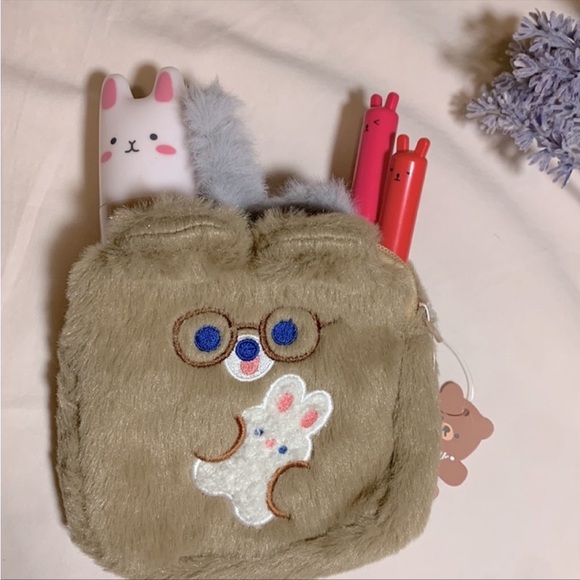 NWT Super furry dog pouch, OS, brown - Picture 2 of 9